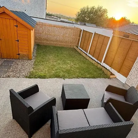 Cosy Getaway In Gurteen Village Tatil Evi