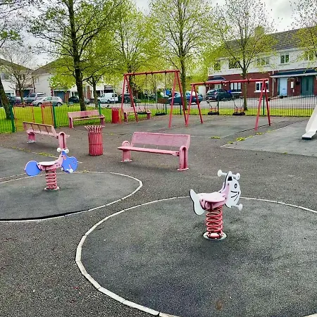 Semesterbostad Cosy Getaway In Gurteen Village