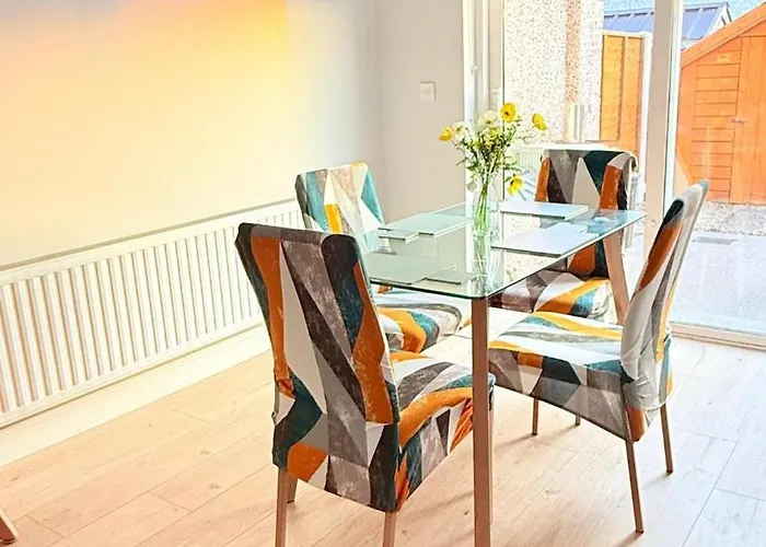 Cosy Getaway In Gurteen Village Feriehus *